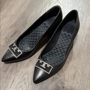 Tory Burch Gigi Embellished Pointy Toe Pump Leather Black Shoes sz 6